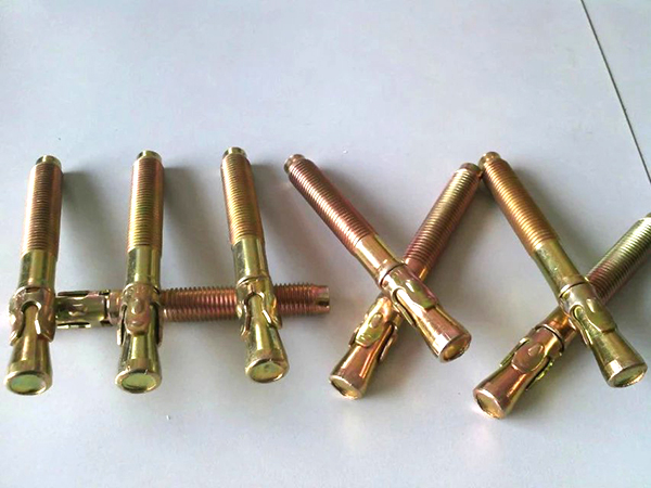Expansive bolt